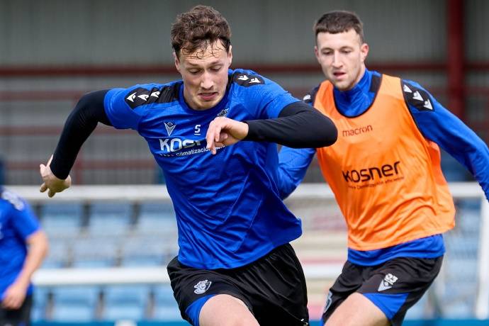 率队夺冠后，梅西蝉联美职联年度MVP（夺冠加身，梅西连续两年荣膺美职联年度MVP）