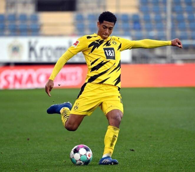 里程碑，张琳芃俱乐部赛事已出战500场（张琳芃达成俱乐部500场出场里程碑）