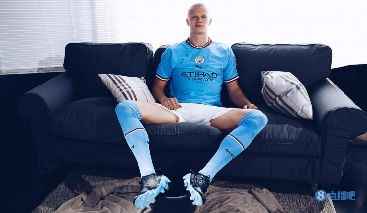 看着都疼！加纳国脚脚踝90度翻转，被日本击败，下轮战玻利维亚