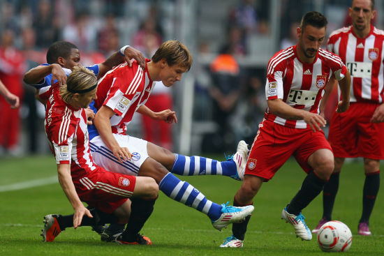 “苏超”冠军的排面，泰州市委书记和市长更衣室祝贺泰州夺冠（泰州加冕“苏超”冠军，市委书记、市长走进更衣室致贺）