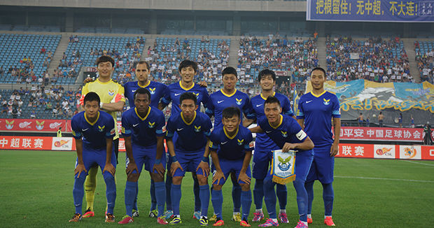 玉昆外援奥斯卡在老家开车时车辆突然起火，好在人没事（玉昆外援奥斯卡在老家驾车突遇车辆起火，所幸人平安）