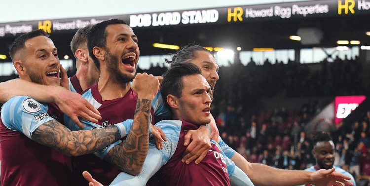 足球报：国安五夺足协杯冠军，憋屈半年终于可以痛快一回（足球报：国安第五次问鼎足协杯，憋闷半年终得痛快）