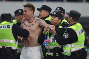 土媒：加拉塔萨雷可能冬窗再追卢克曼，亚特兰大要价2000万欧（土媒称加拉塔萨雷或在冬窗重启卢克曼交易，亚特兰大标价2000万欧元）