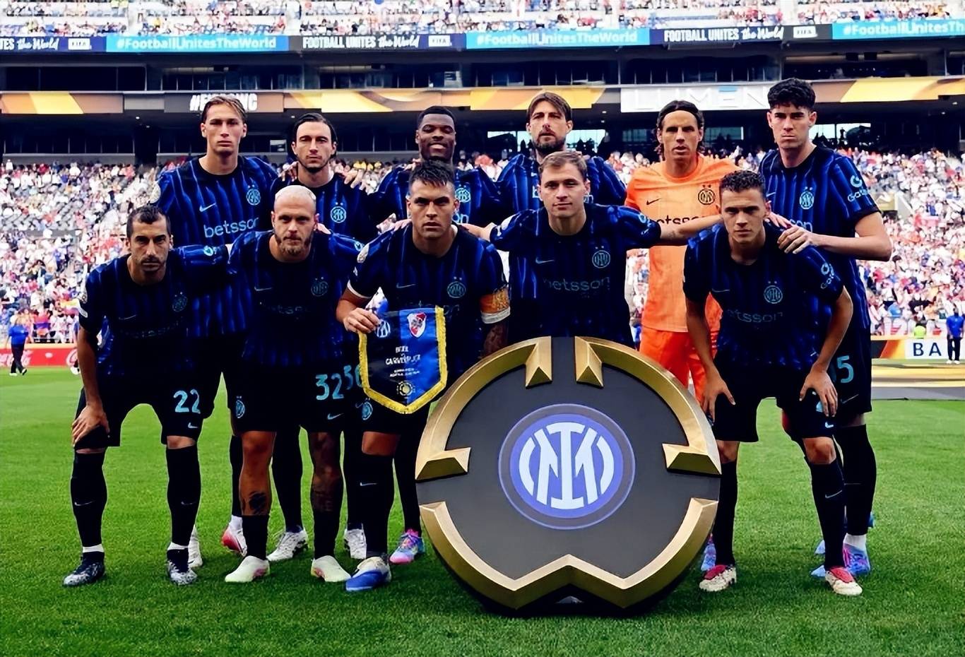 金州勇士巴特勒砍下24分10助攻，鹈鹕锡安25分，双方激烈对决。（巴特勒24分10助攻对飙锡安25分，勇士与鹈鹕鏖战）