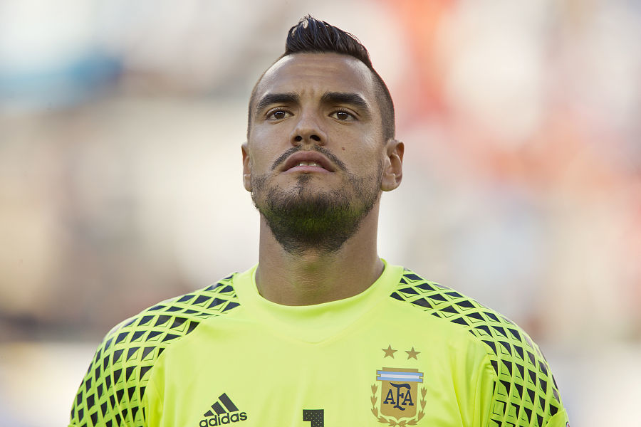 约克：理解有球迷对曼联建新球场不满，但现实是时代会变化（约克：理解球迷对曼联新球场有不满，但必须面对时代变迁）